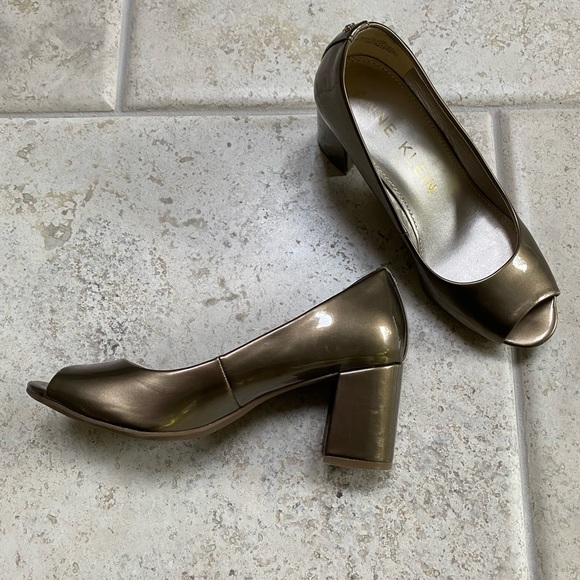 Anne Klein Shoes - Anne Klein Bronze Open Toe Block Heel Pumps 7 M Patent Finish
Open toe